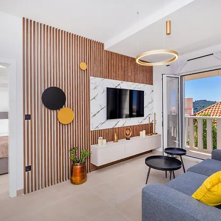4 Star Apartment